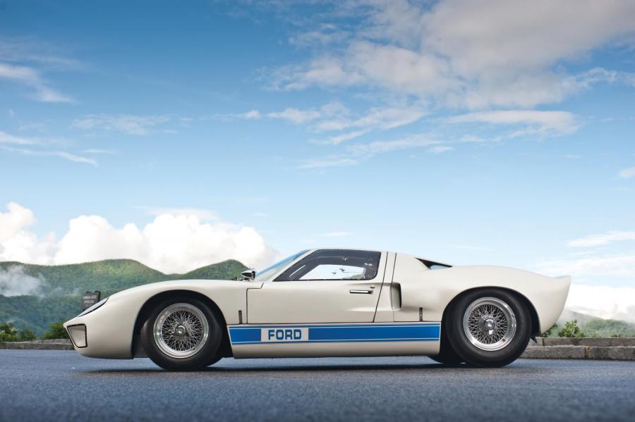  Ford GT40 1967 года  (фото 4 из 5)